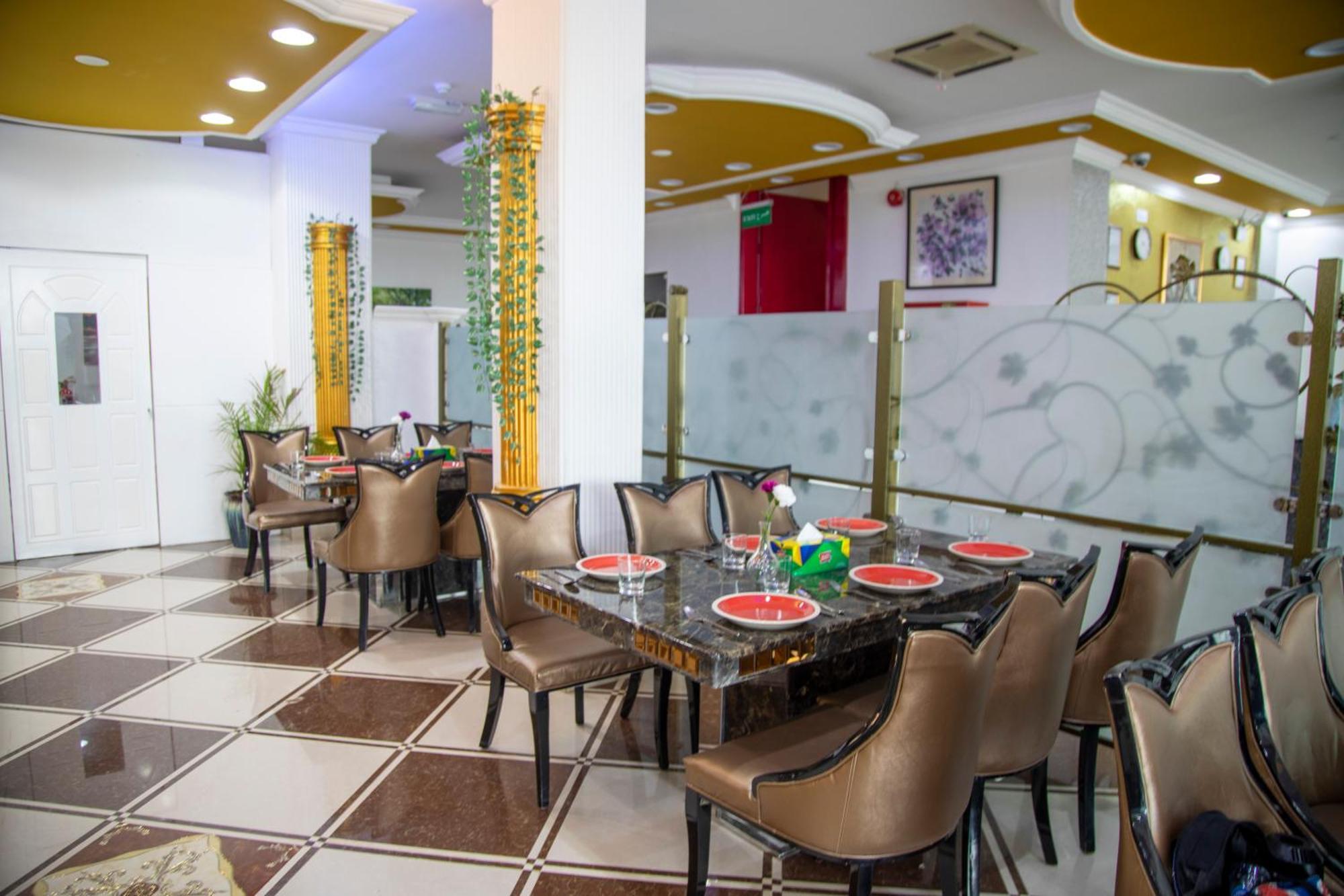Dreamland Hotel Apartment นิซวา ภายนอก รูปภาพ